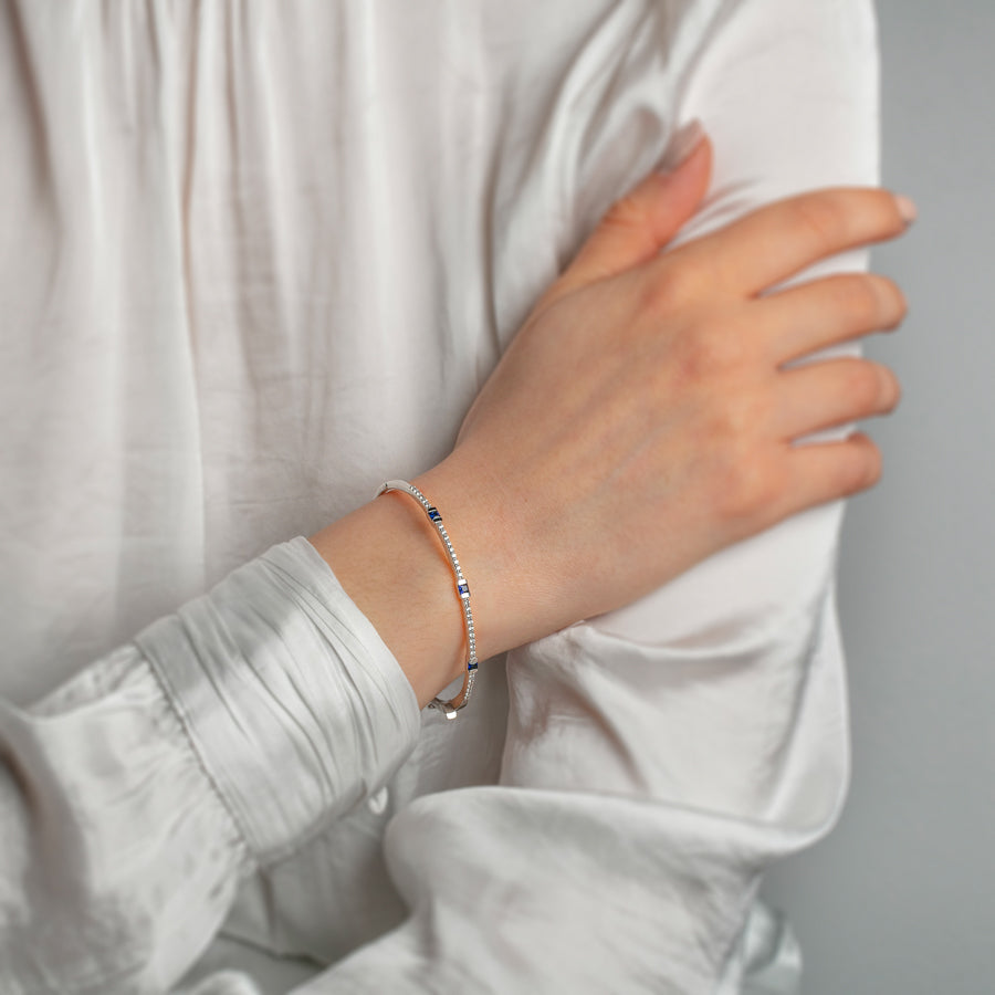 Gold Bracelet with Diamonds and Sapphires