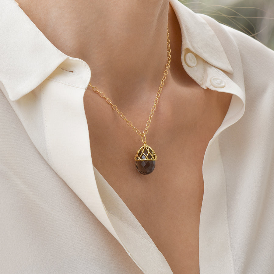 Easter Egg Pendant with Lace Design in 18K Yellow Gold and Faceted Smokry Quartz