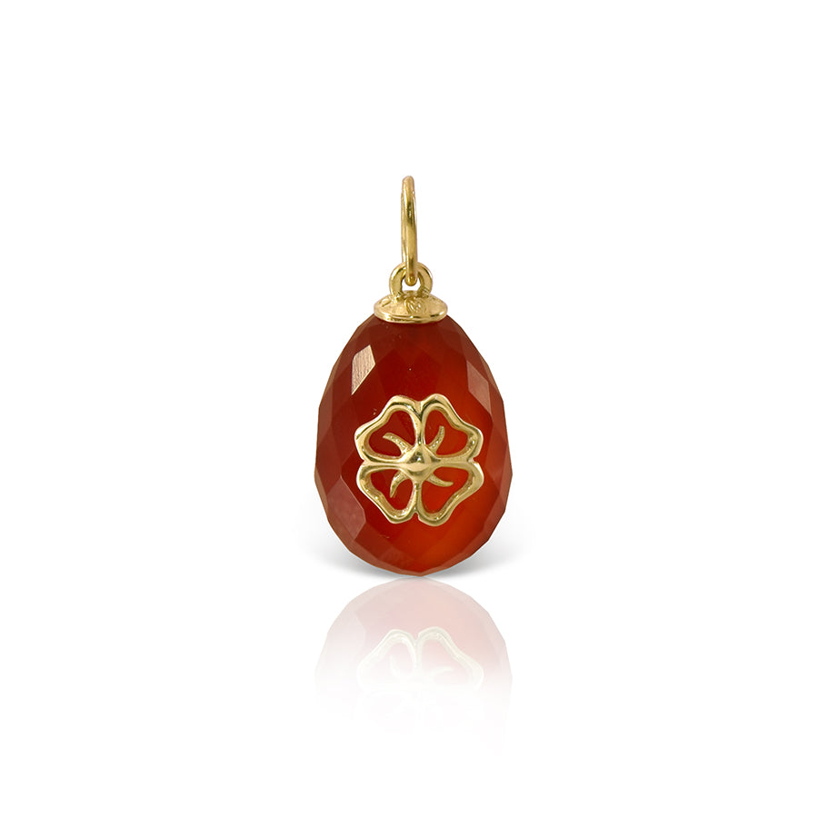 Easter Egg Pendant with Clover Design in 18K Yellow Gold and Faceted Carnelian
