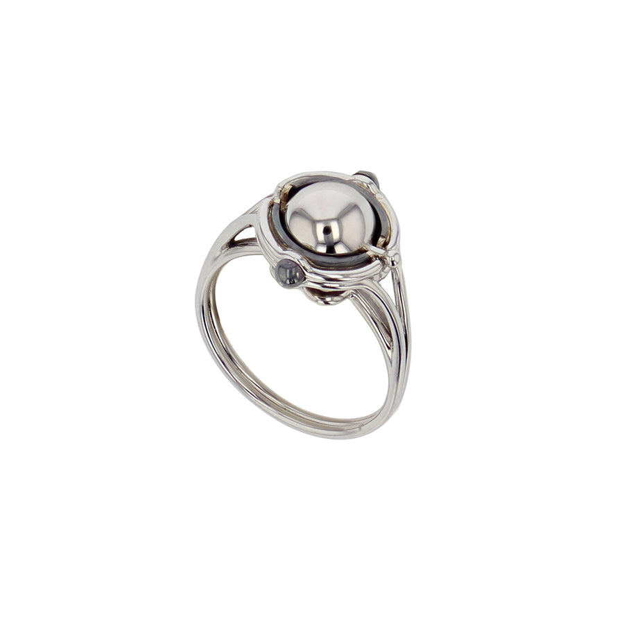 Bague-Mira-Emeraude-OB-Packshot-Fermé-1680-x-2170