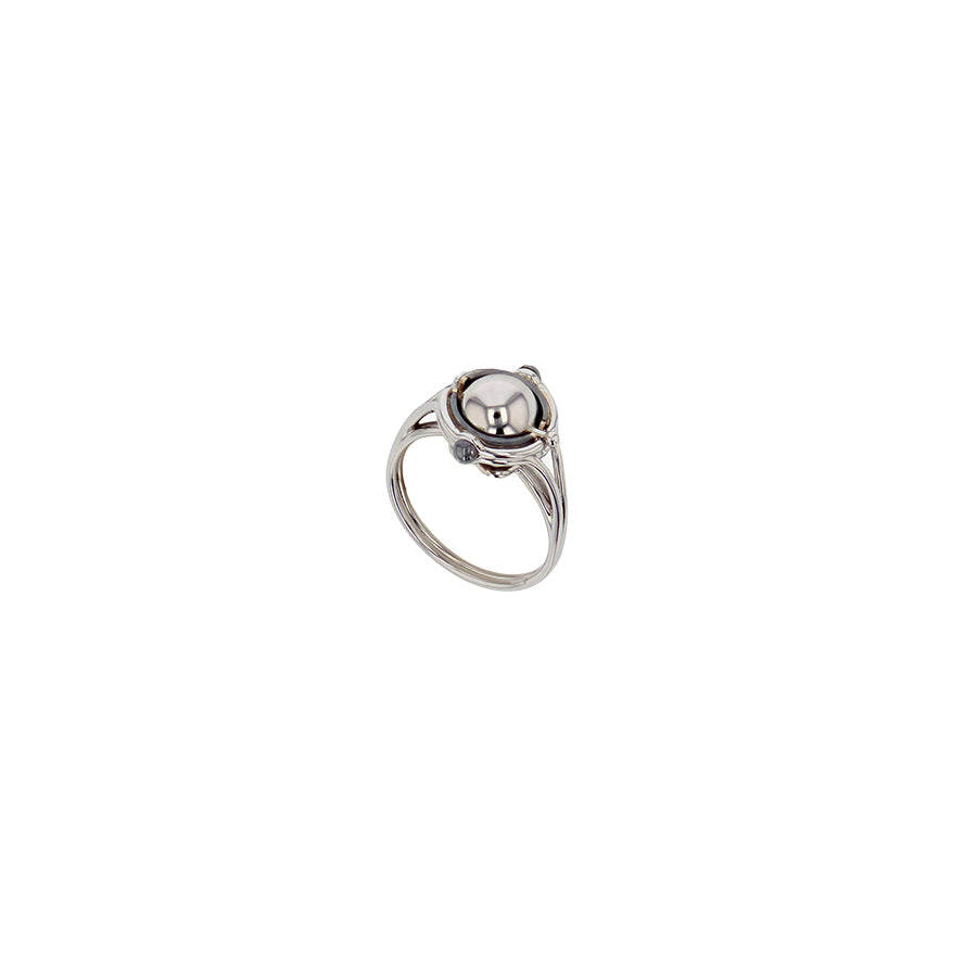 Sapphire Mira Ring Elie Top