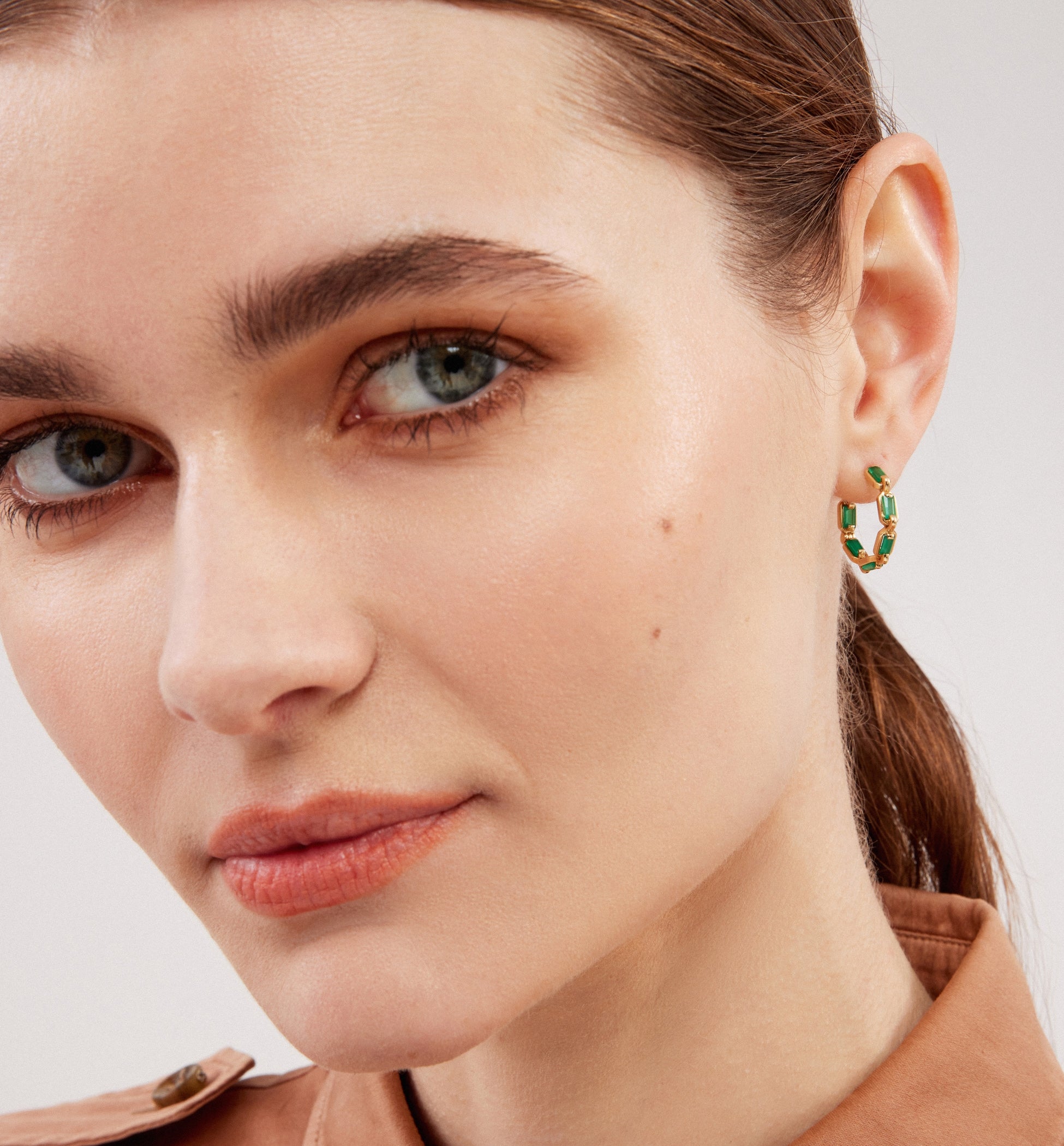 Small Generosity Single Earring