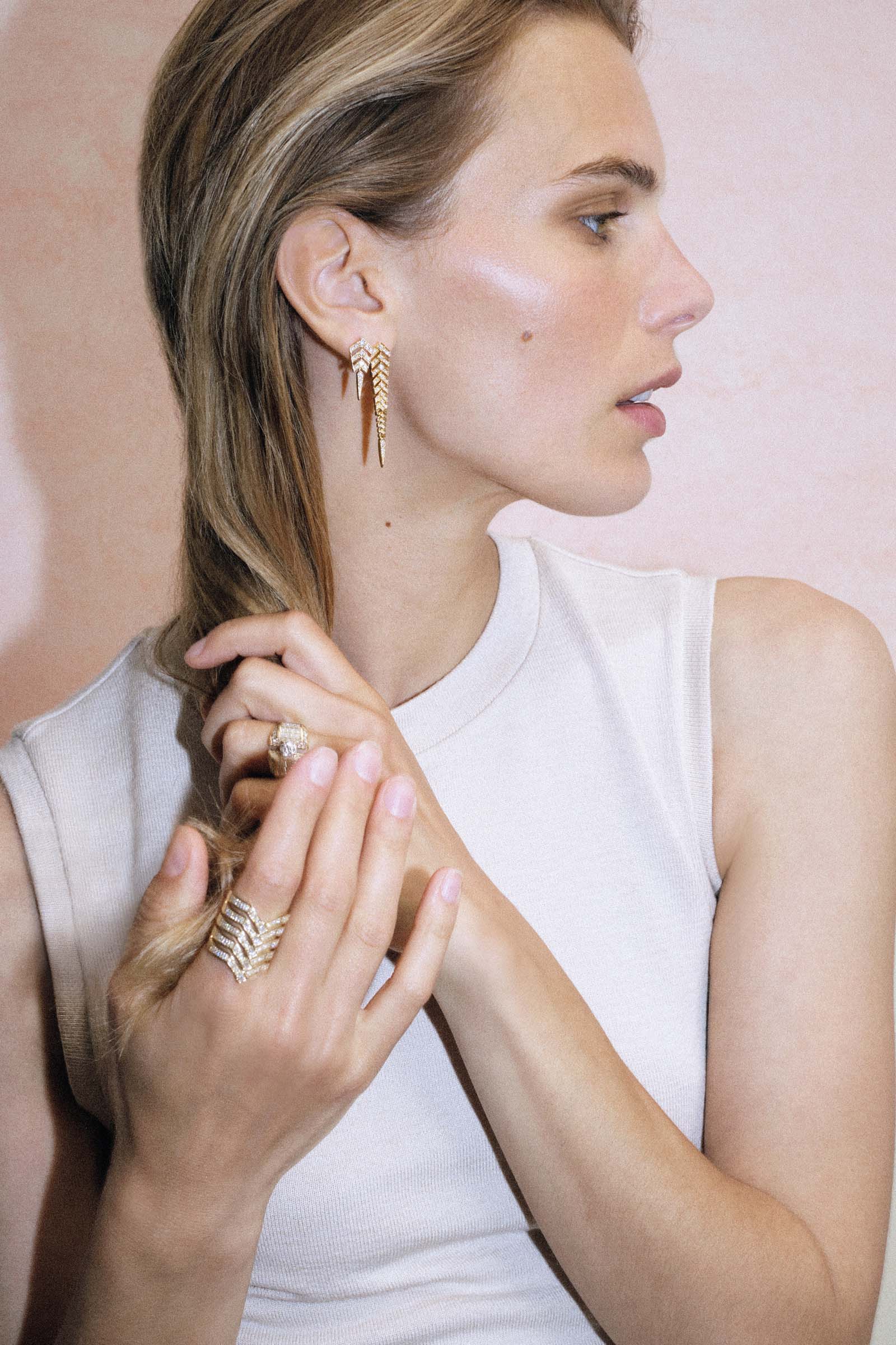 Earring Stairway M Diamonds & Yellow Gold