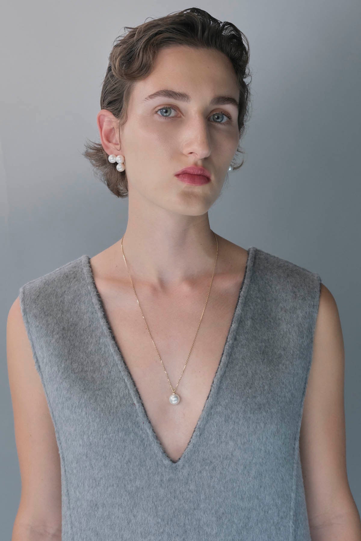 Tria White Stud Earrings