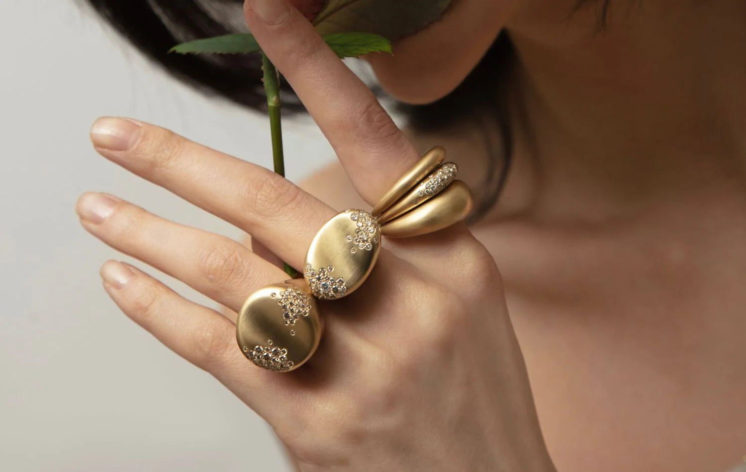 Storm Winter Oval Ring