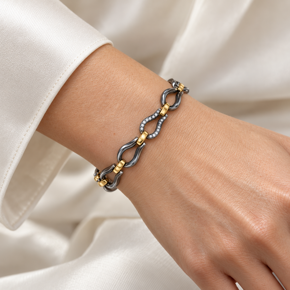 Hum Refine Metal Collection Diamond Bracelet worn on a woman's wrist, showing its single diamond-set link