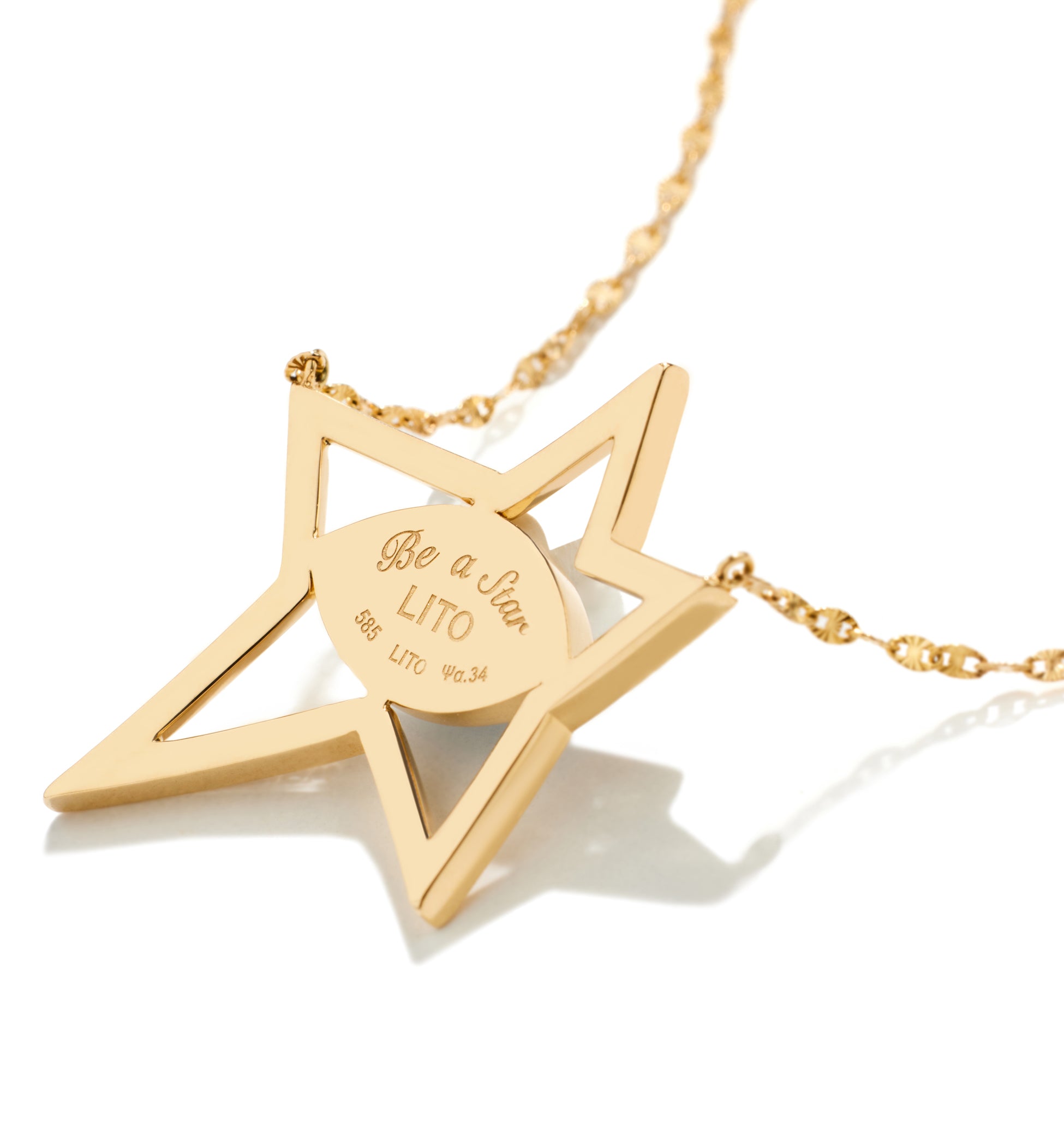 Petit Bleu BeAStar Diamond Necklace