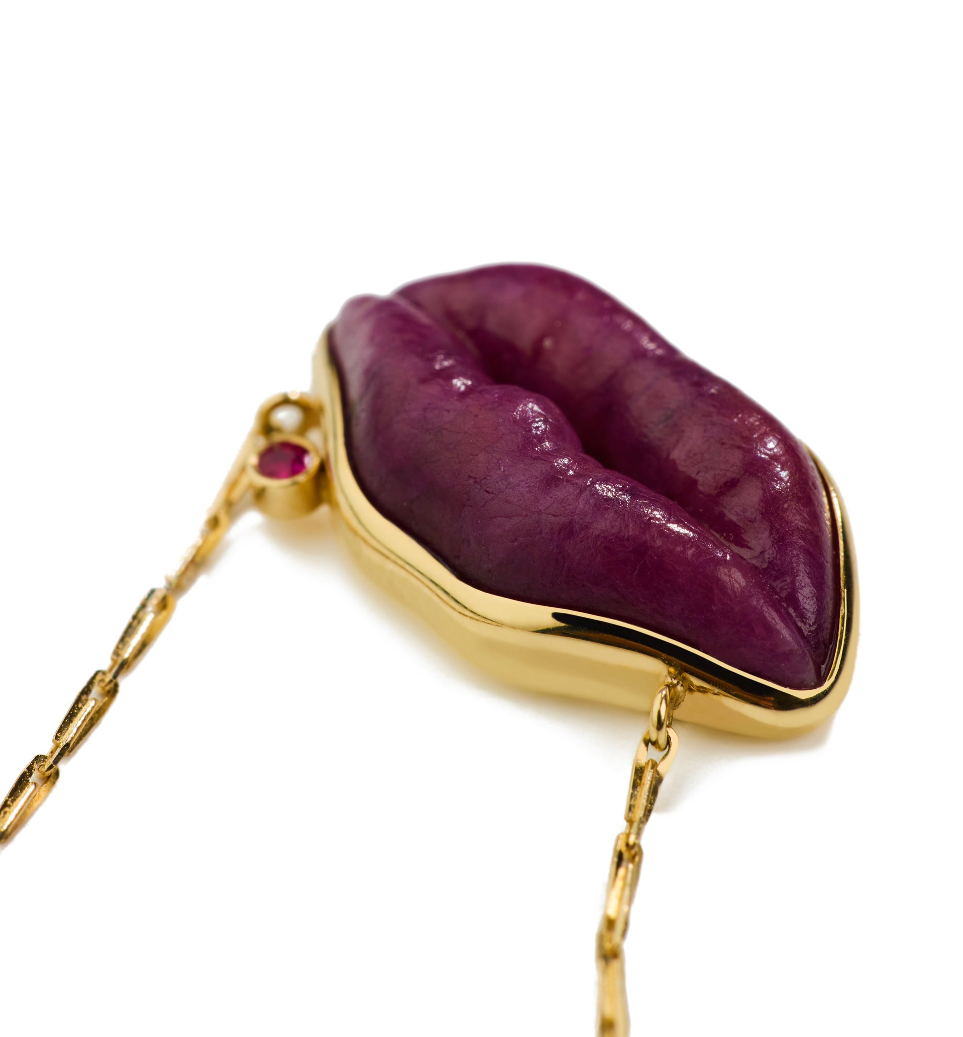 Kiss me Hard Small Necklace