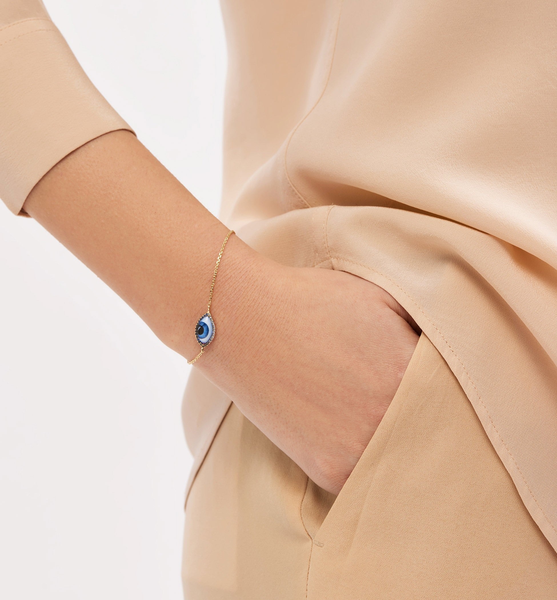 Petit Bleu Diamond and Sapphire Bracelet