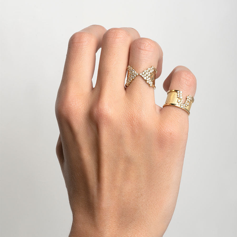 BROKEN-EARTH-RING-.