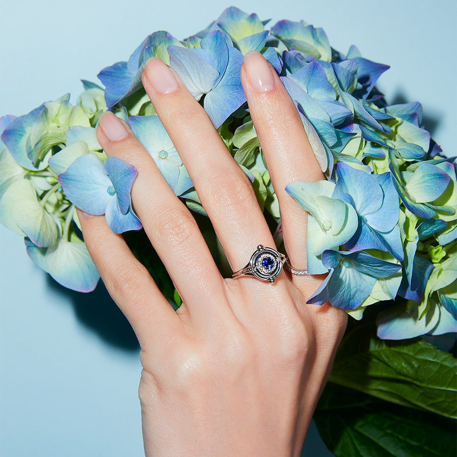 Sapphire Mira Ring Elie Top