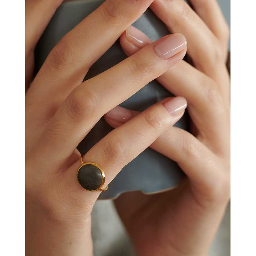 Dolly-Boucoyannis-Pebble-Chevaliere-Ring-on-model.jpg