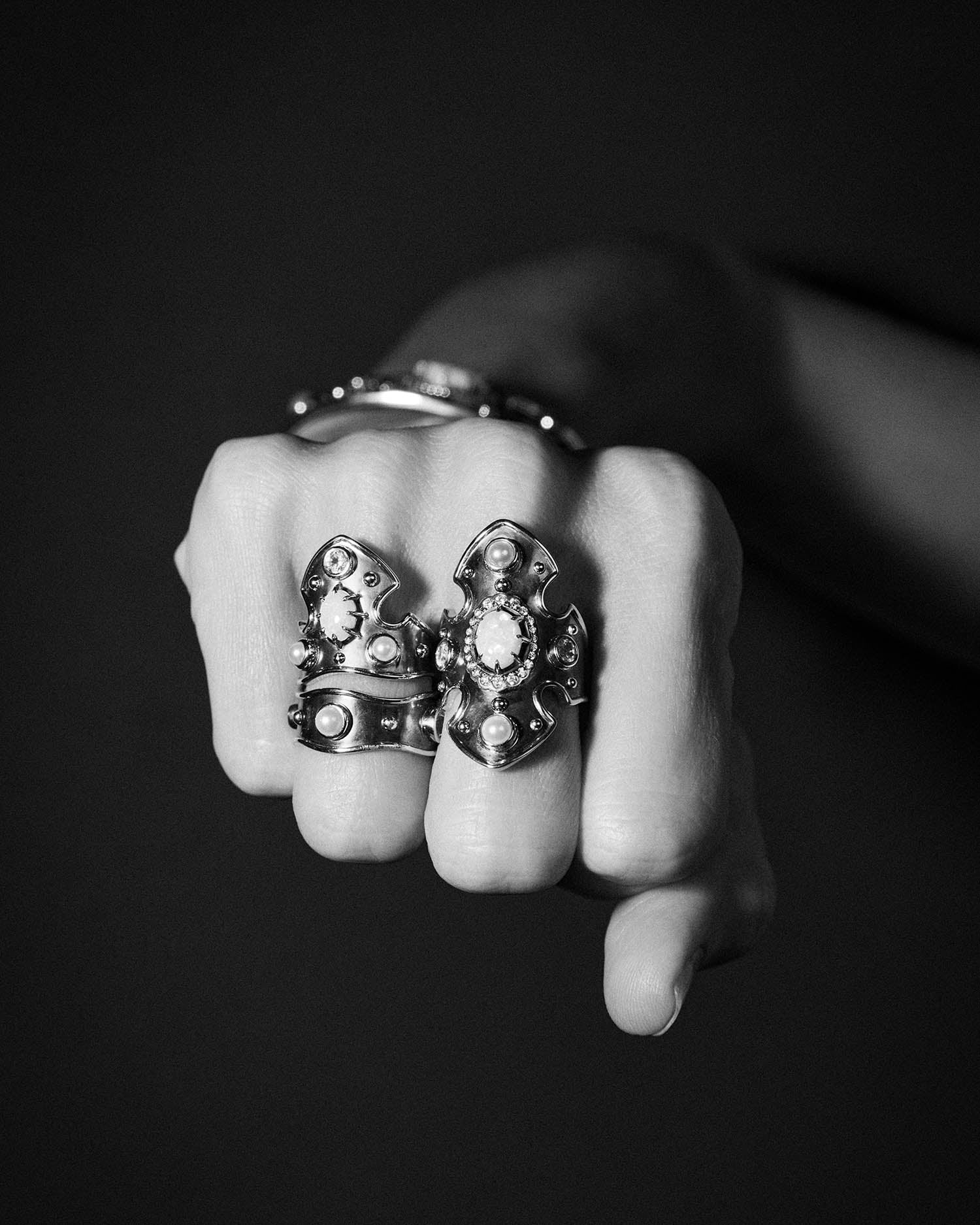 Opal Bouclier Ring