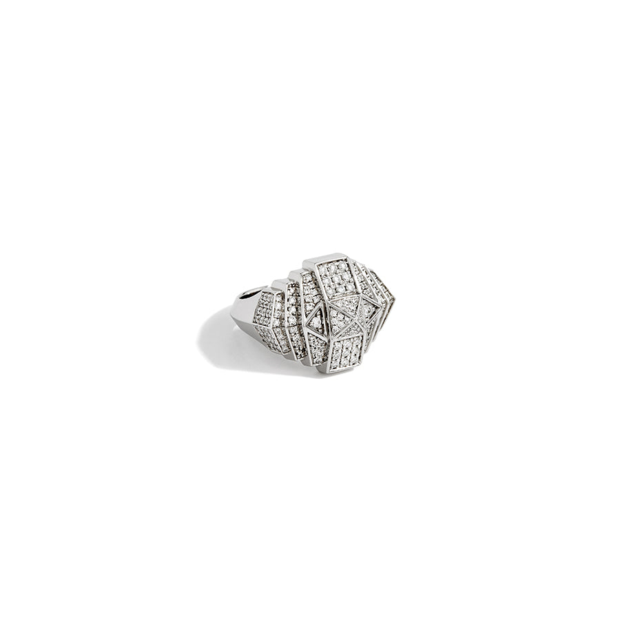 FSJ298-bague-Rockaway-mini-pyramide-diamants-argent-vue-3-4-fond-blanc-ombre