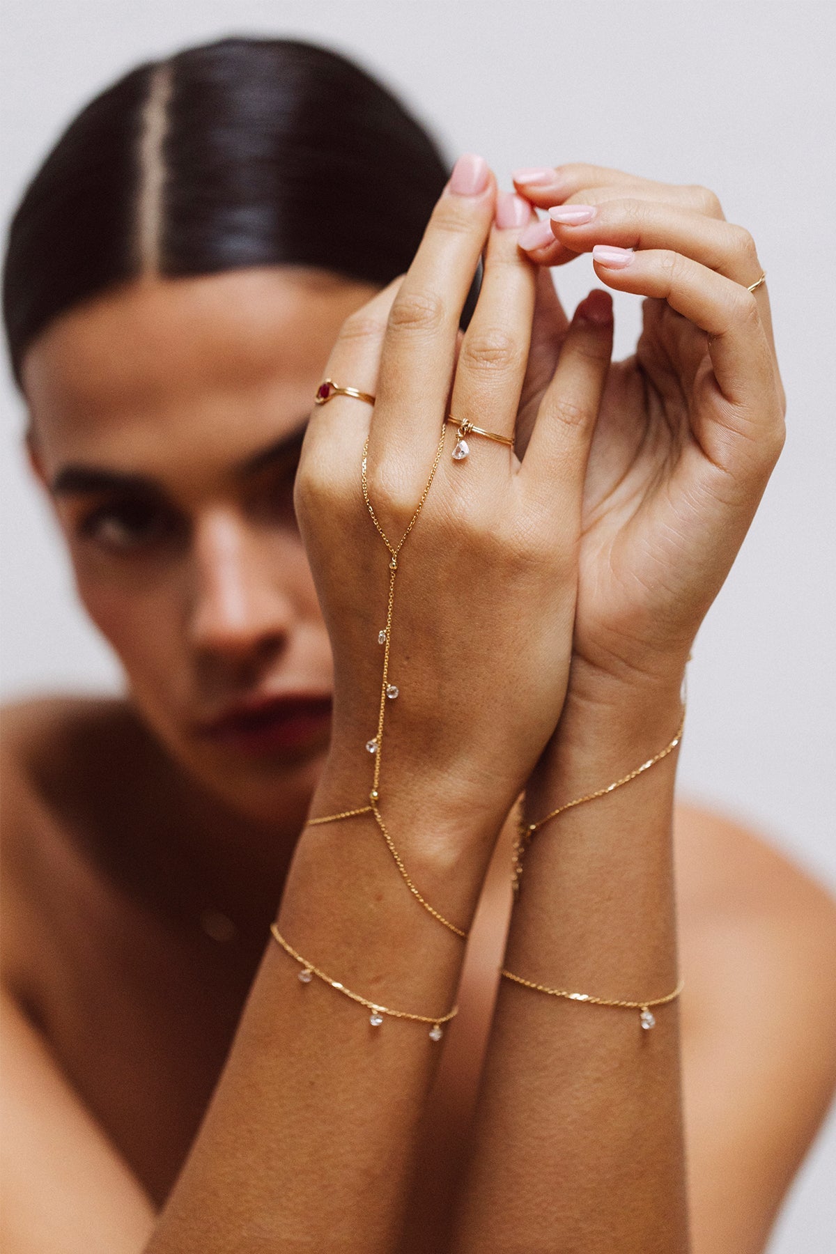 Sofia Sapphire Hand Jewel