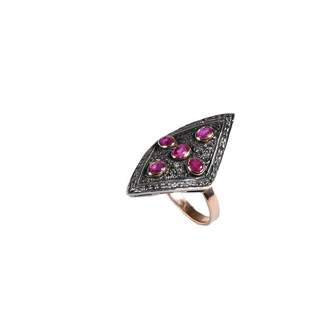 Oona-Rhomb-ring-2-e1611843705671.jpg