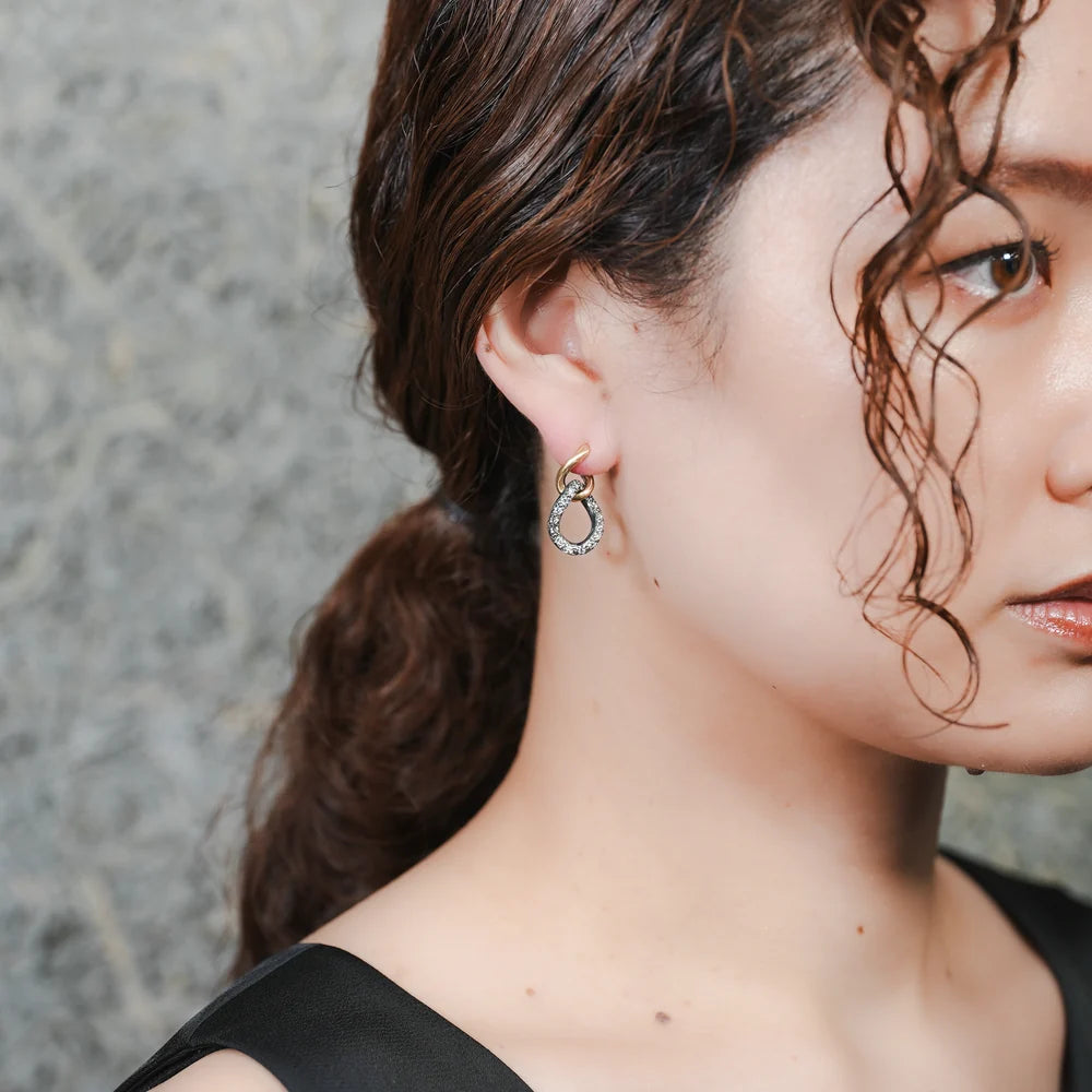 Humete Gradation Pierced Earrings