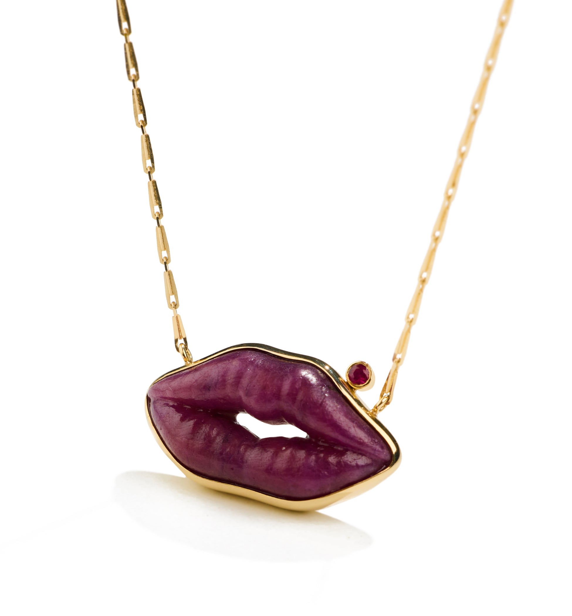 Kiss me Hard Small Necklace